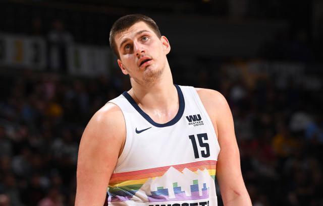 期降级并逐 期降级并逐