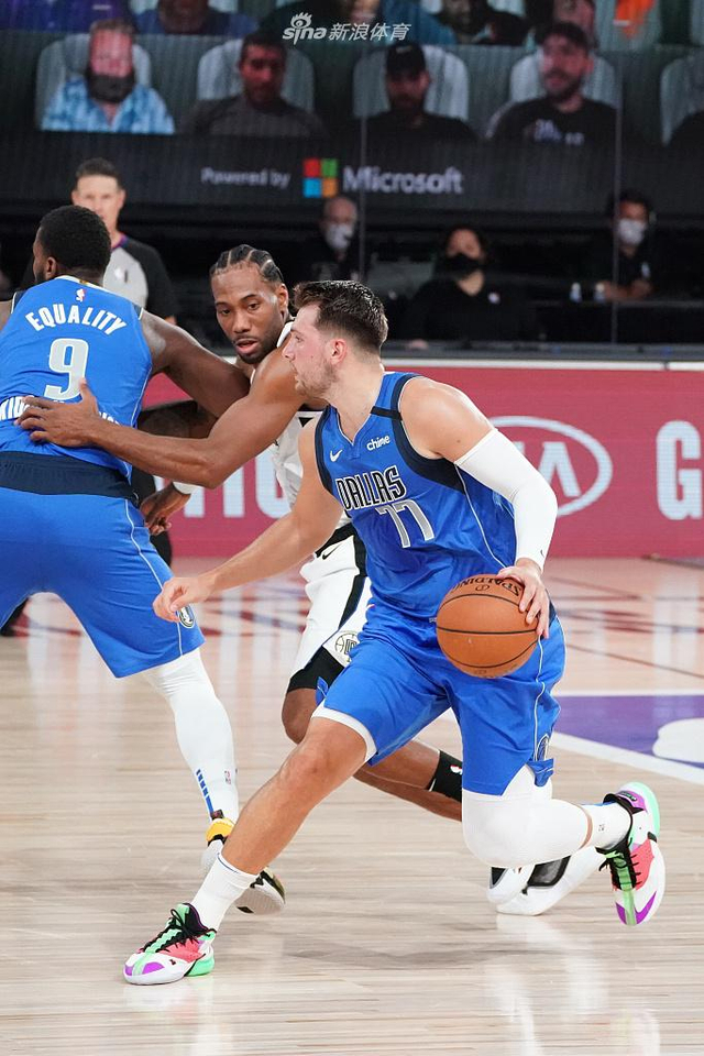 据此前英超 据此前英超